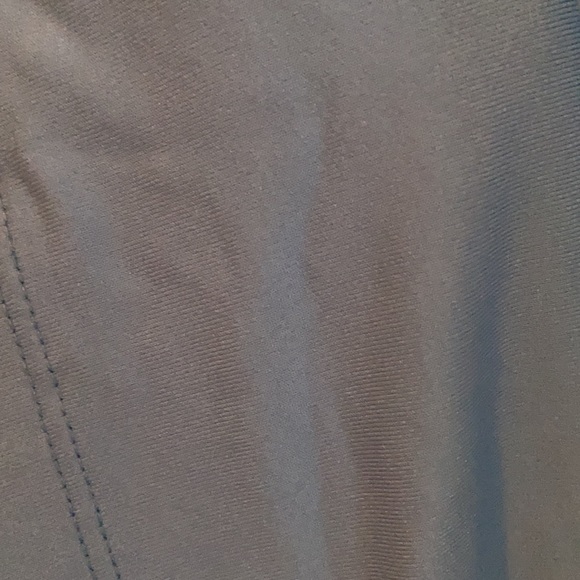 Two Chico tanks - Picture 5 of 5